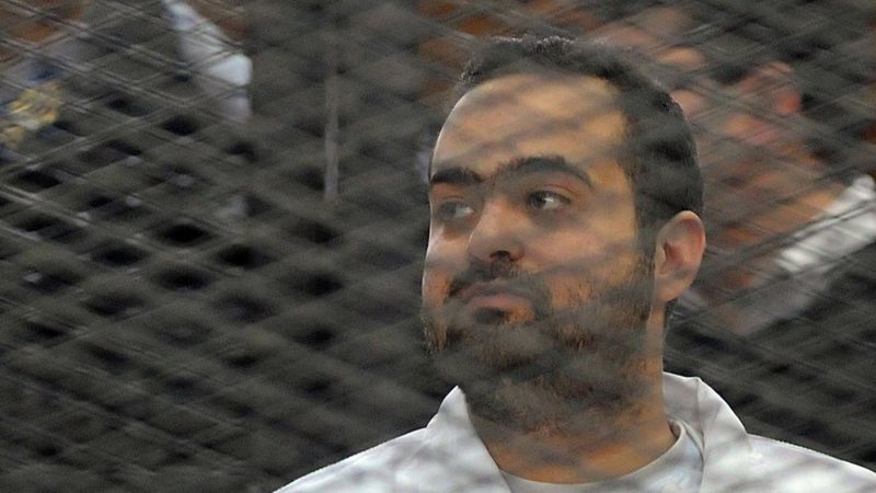 28 منظمة حقوقية تطالب بالافراج عن محمد عادل: حبسه عصفًا بالقانون