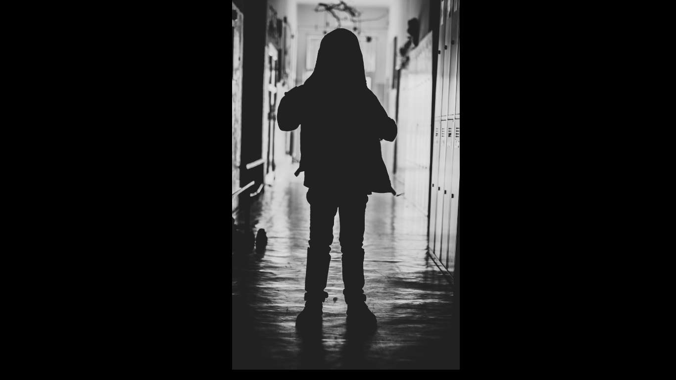 برلمانية تطالب ب«الضرب في المدارس»